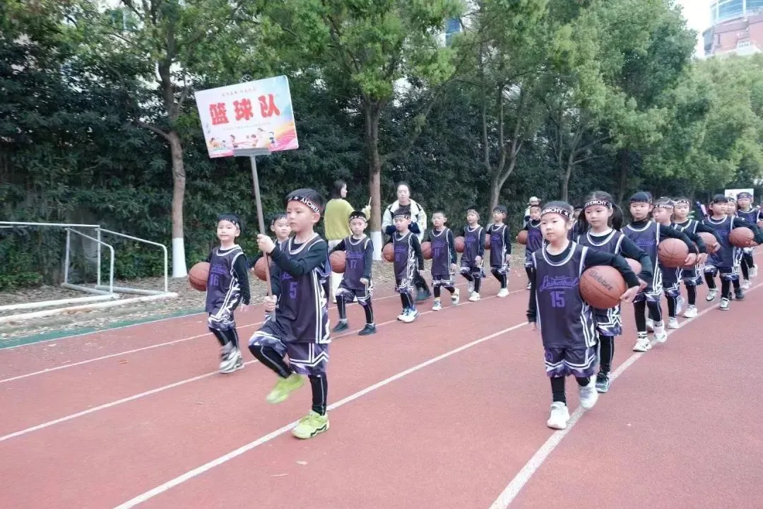 初学者篮球爱好者如何开始学习有效的训练策略_1